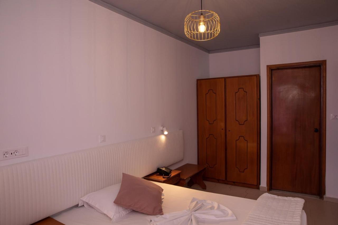 מסטיכרי Sea Breeze Hotel מראה חיצוני תמונה