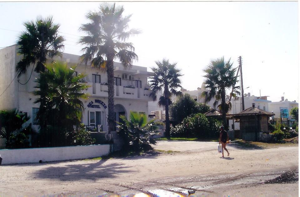 מסטיכרי Sea Breeze Hotel מראה חיצוני תמונה