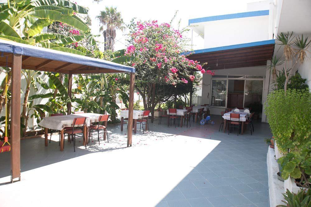מסטיכרי Sea Breeze Hotel מראה חיצוני תמונה